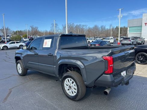 Used 2025 Toyota Tacoma SR w/ SR Upgrade Package image 15