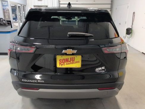 New 2026 Chevrolet Equinox LT w/ Convenience Package II image 4