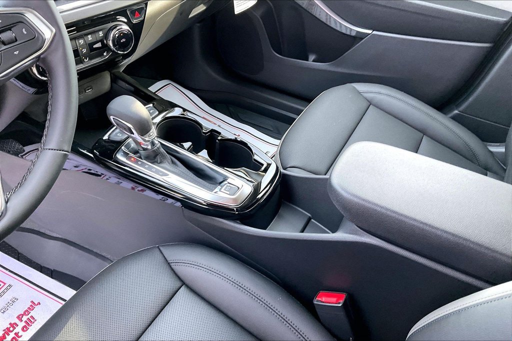 New 2026 Chevrolet Trax ACTIV w/ Sunroof Package FWD image 24
