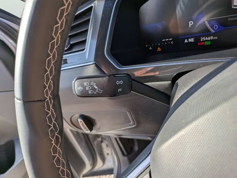 Certified 2023 Volkswagen Tiguan SE FWD image 27