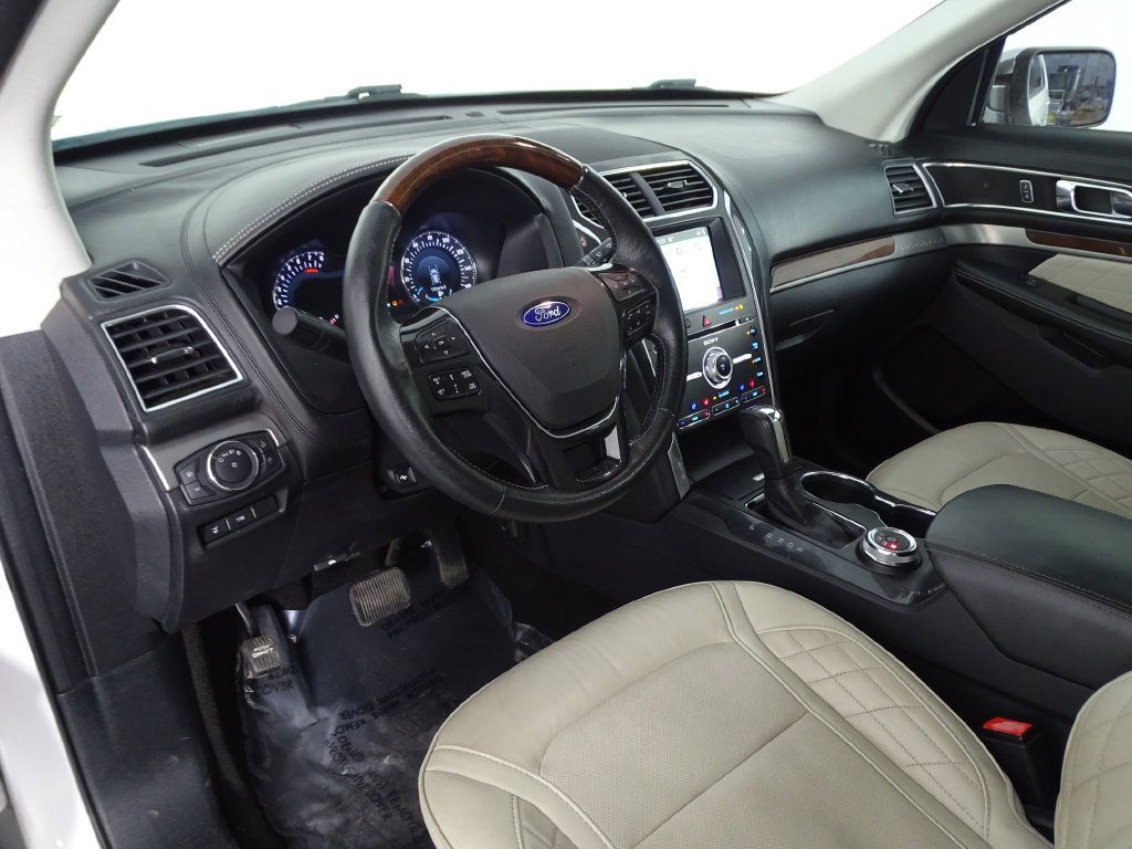 Used 2018 Ford Explorer Platinum AWD/4WD image 29