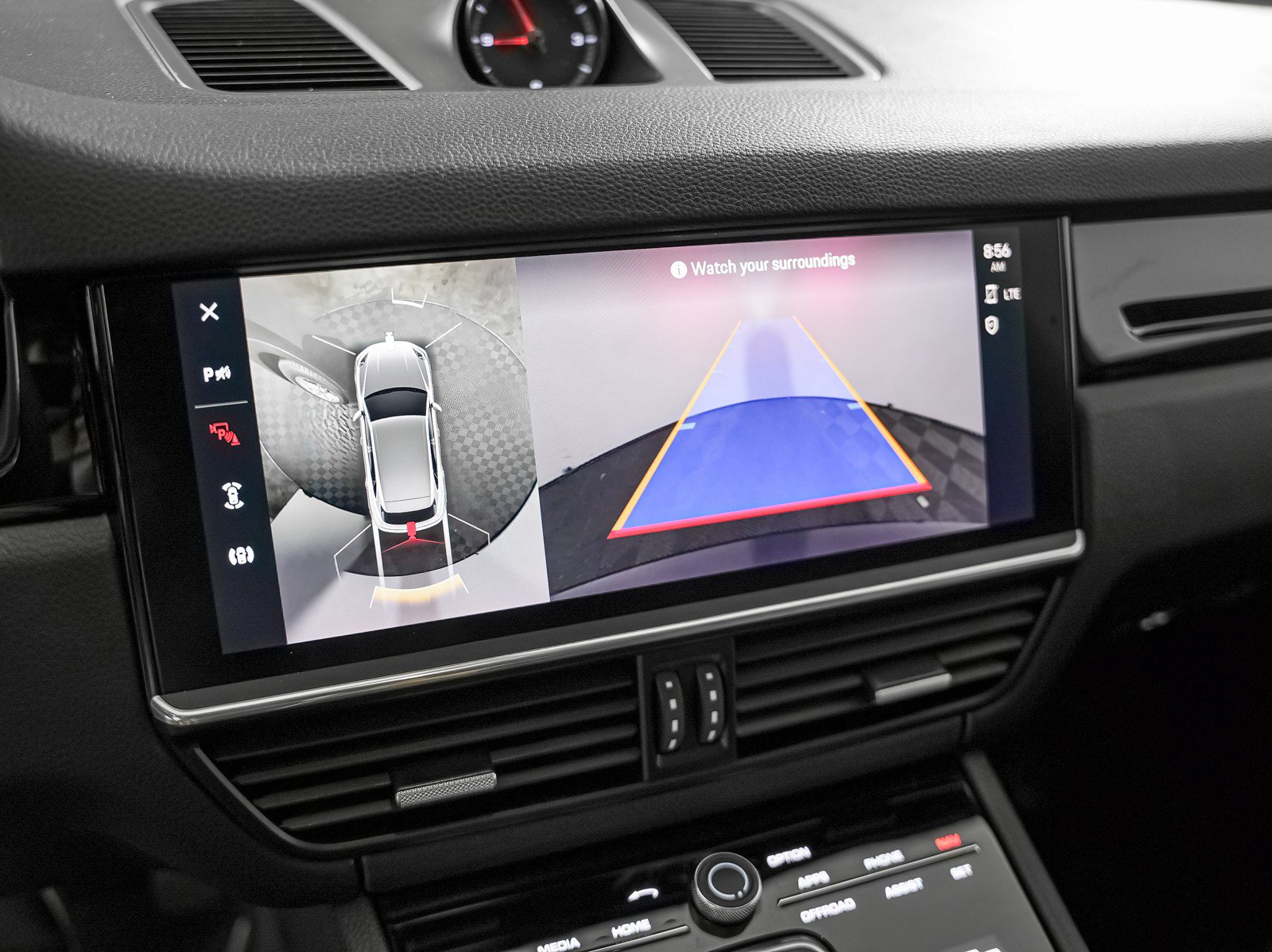 Certified 2023 Porsche Cayenne AWD/4WD image 24
