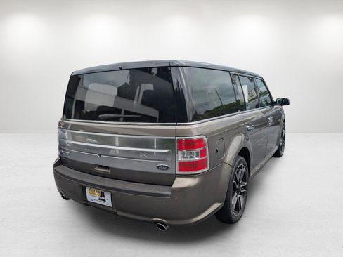 Used 2013 Ford Flex Limited w/ Titanium Appearance Pkg image 6