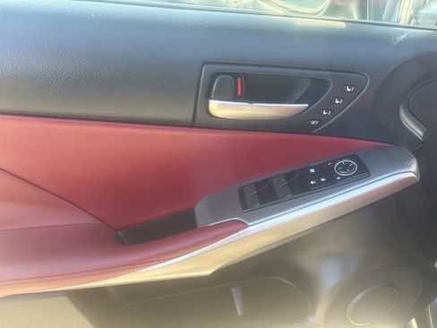 Used 2018 Lexus IS 300 image 7