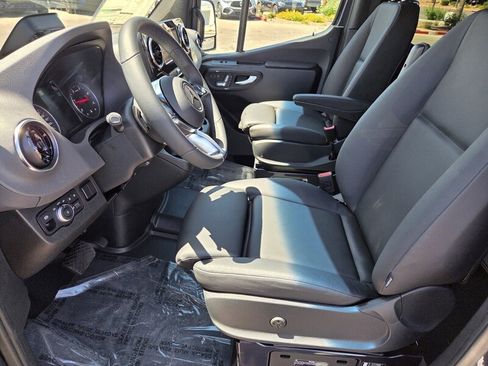 New 2026 Mercedes-Benz Sprinter 2500 image 11