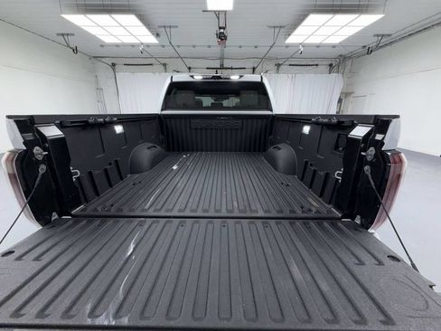 Used 2023 Toyota Tundra Capstone AWD/4WD image 12