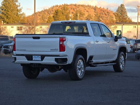 Used 2021 Chevrolet Silverado 3500 High Country w/ Z71 Off-Road Package image 2