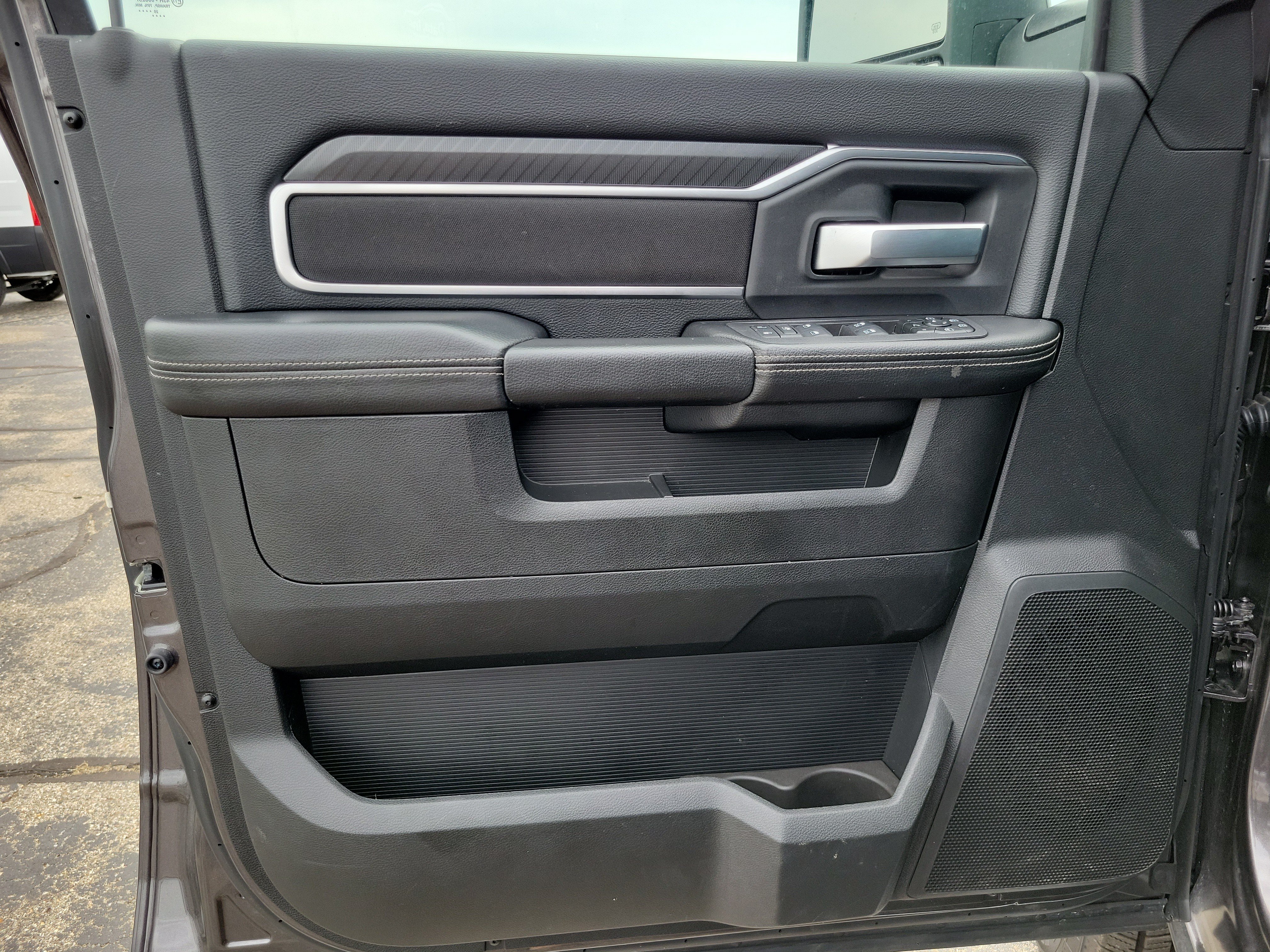 Used 2026 RAM 2500 Big Horn AWD/4WD image 6