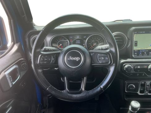 Used 2022 Jeep Gladiator Sport AWD/4WD image 18