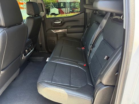 Used 2019 Chevrolet Silverado 1500 LTZ w/ LTZ Premium Package AWD/4WD image 15