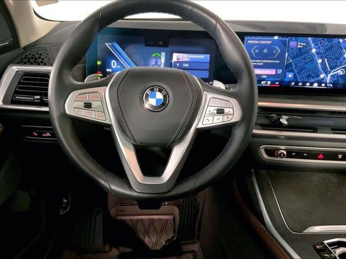 Used 2025 BMW X7 xDrive40i AWD/4WD image 5