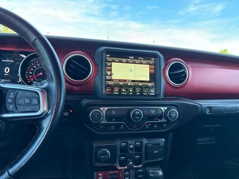 Used 2021 Jeep Wrangler Unlimited Rubicon w/ Uconnect 4C Nav & Sound Group AWD/4WD image 20
