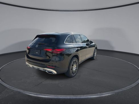 Used 2024 Mercedes-Benz GLC 300 image 8