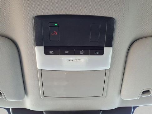 Used 2023 Nissan Pathfinder SV image 21