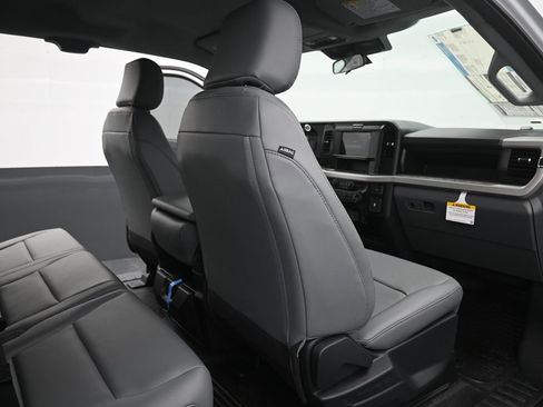 New 2025 Ford F250 XLT w/ FX4 Off-Road Package image 10