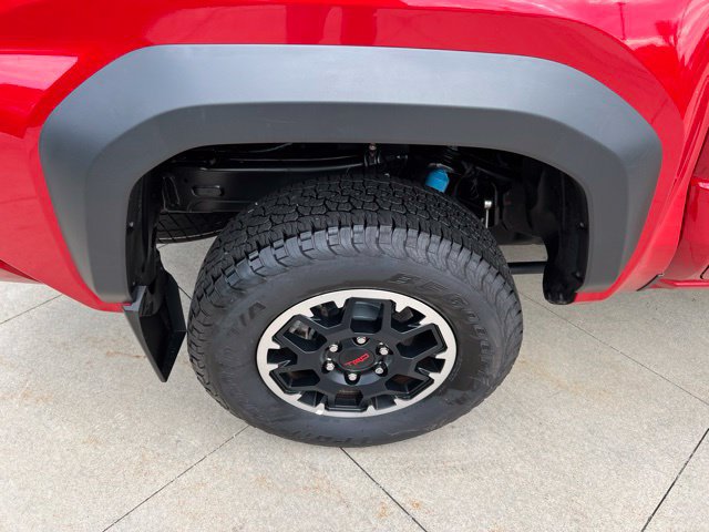Used 2024 Toyota Tacoma TRD Off-Road w/ TRD Off Road Premium Package AWD/4WD image 14