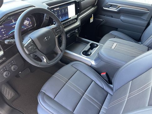 New 2025 Chevrolet Silverado 2500 High Country w/ Midnight Edition image 10