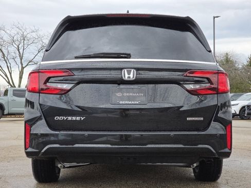 New 2026 Honda Odyssey Touring image 19