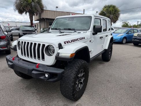 Used 2021 Jeep Wrangler Unlimited Rubicon w/ Dual Top Group AWD/4WD image 2