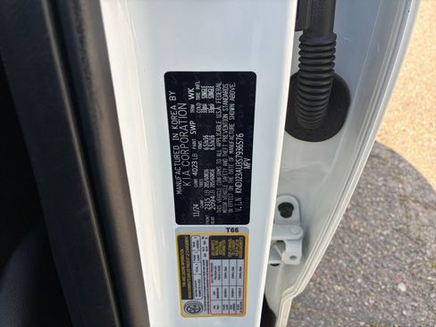 Used 2025 Kia Soul LX w/ LX Technology Package image 27