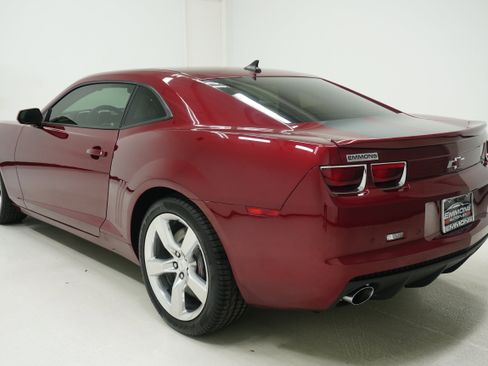 Used 2011 Chevrolet Camaro SS w/ RS Package RWD image 6