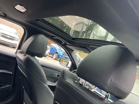 Used 2019 BMW 330i 330i w/ Driving Assistance Package image 31