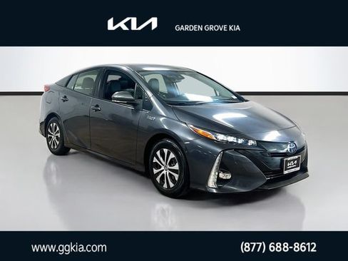 Used 2021 Toyota Prius Prime Limited FWD image 1
