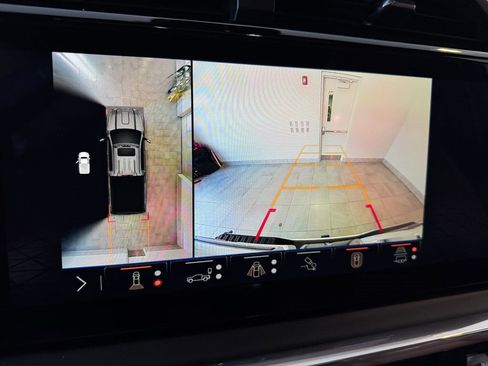 Certified 2024 GMC Sierra 3500 Denali Ultimate image 22