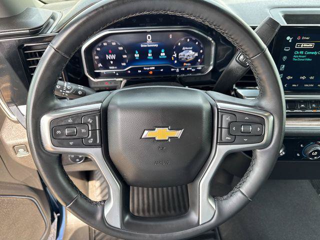 Used 2024 Chevrolet Silverado 1500 LT AWD/4WD image 7