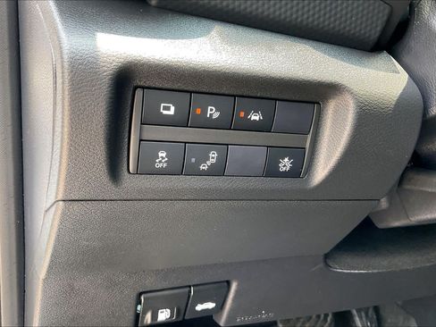 Used 2024 Nissan Kicks S FWD image 14