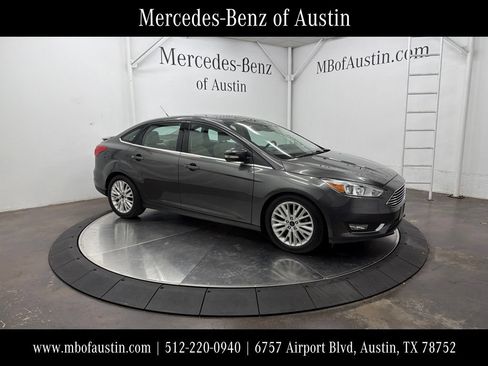 Used 2017 Ford Focus Titanium w/ Titanium Technology Package FWD image 1