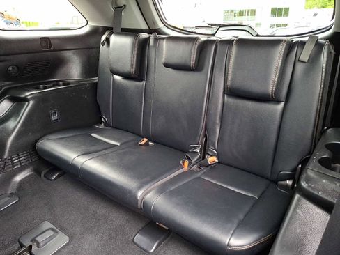 Used 2018 Toyota Highlander XLE AWD/4WD image 10