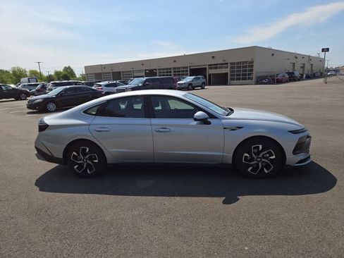 Certified 2025 Hyundai Sonata SEL AWD/4WD image 5
