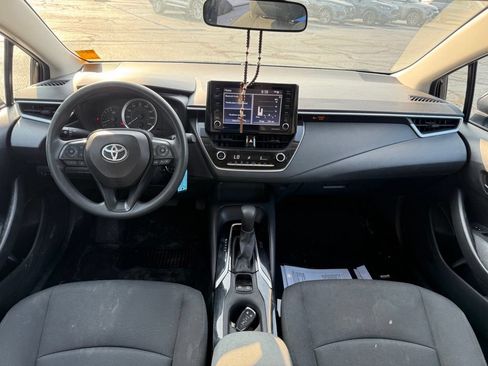 Used 2022 Toyota Corolla LE FWD image 10