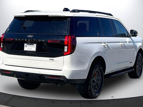 Used 2025 Ford Expedition Tremor AWD/4WD image 9