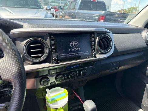 Used 2021 Toyota Tacoma SR5 w/ Trail Edition AWD/4WD image 10