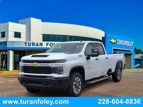 Used 2026 Chevrolet Silverado 2500 Custom w/ Custom Convenience Package AWD/4WD image 1