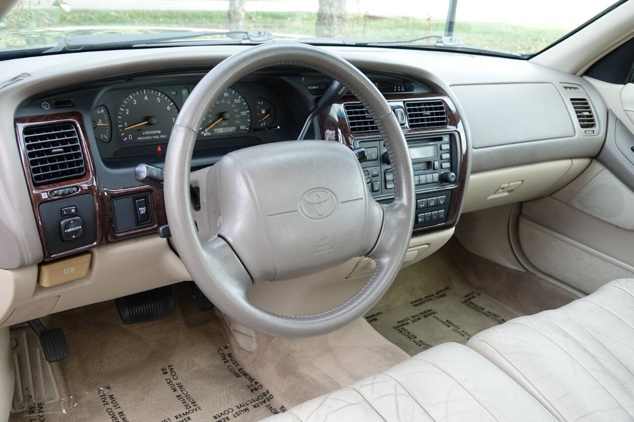Used 1999 Toyota Avalon XLS FWD image 59
