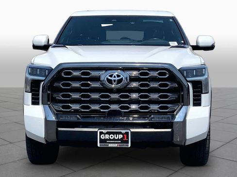 Used 2024 Toyota Tundra Platinum AWD/4WD image 4