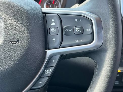 Used 2025 RAM 2500 Big Horn AWD/4WD image 18