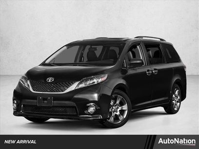 Used 2016 Toyota Sienna SE