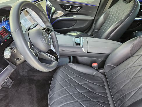 Used 2023 Mercedes-Benz EQS 580 4MATIC Sedan image 14