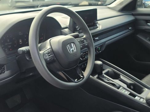 Used 2025 Honda Accord SE image 13