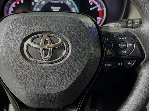 Used 2024 Toyota RAV4 XLE w/ Convenience Package image 20