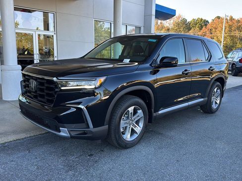New 2025 Honda Pilot EX-L image 2