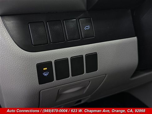 Used 2016 Toyota Highlander XLE FWD image 25