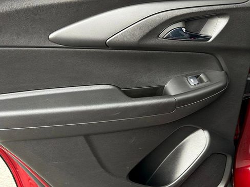 Used 2024 Chevrolet TrailBlazer LT image 9