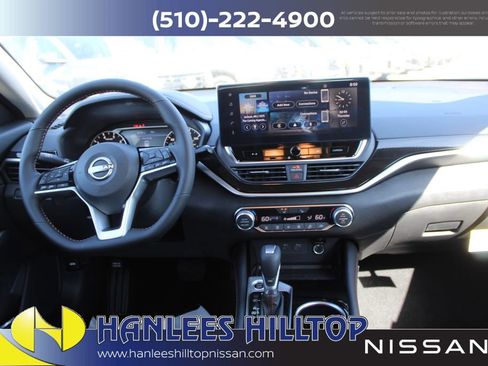 New 2025 Nissan Altima 2.5 SR w/ SR Premium Package image 18