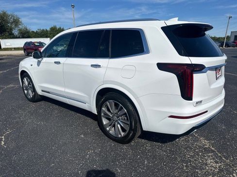 Used 2022 Cadillac XT6 Premium Luxury image 6