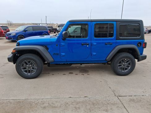 New 2026 Jeep Wrangler Unlimited Sport w/ Convenience Group image 5